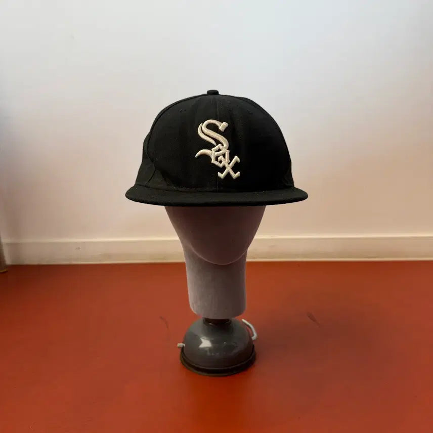 [BUNJANG] Old N.E.R.D Chicago White Sox Fitted Cap OS / 올드뉴에라 시카고 화이트 삭스 스냅백 피티드캡OS