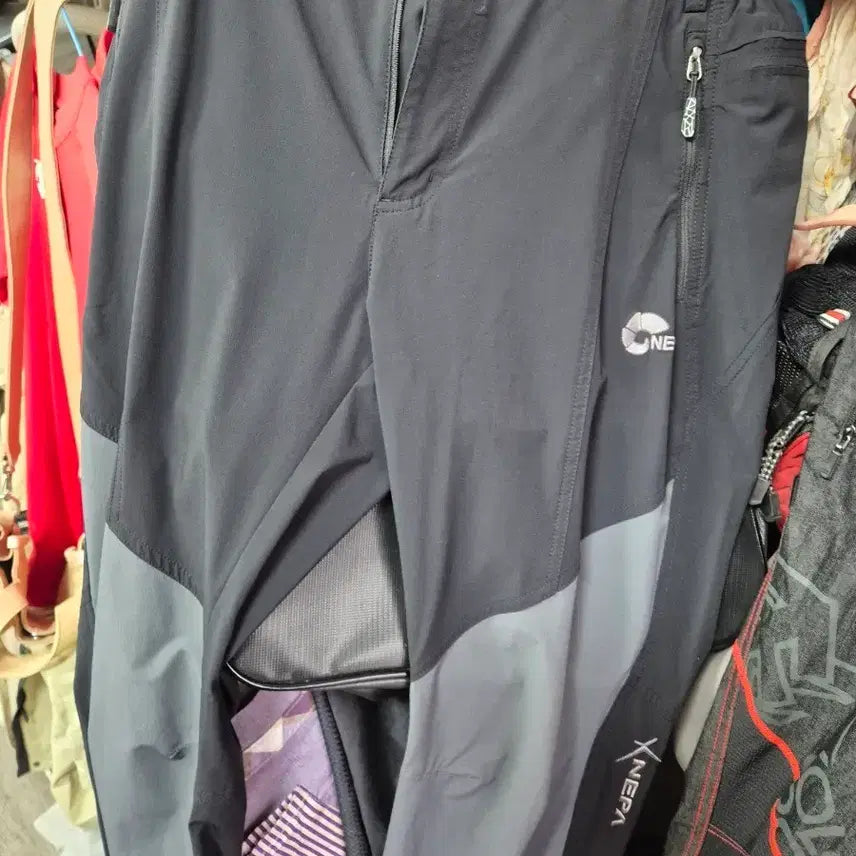 [BUNJANG] NEPA Men's Hiking Pants Black/Grey Size 85 / 네파 남성 등산 바지 블랙/그레이85