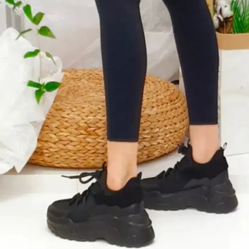[BUNJANG] 8cm Height-Increasing Spandex Banding Black Sneakers (Size 230) / 키높이 스판밴딩 블랙 운동화 8cm (230)