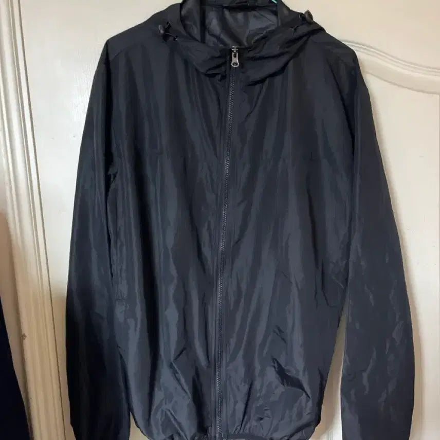 [BUNJANG] Black Windbreaker Hoodie Zip-Up / 블랙 바람막이 후드집업