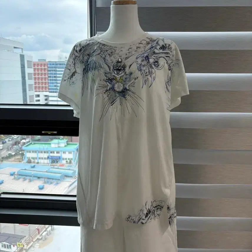 [BUNJANG] Time White Printing Short Sleeve T-Shirt / 타임 - 화이트 프린팅 반팔 티셔츠