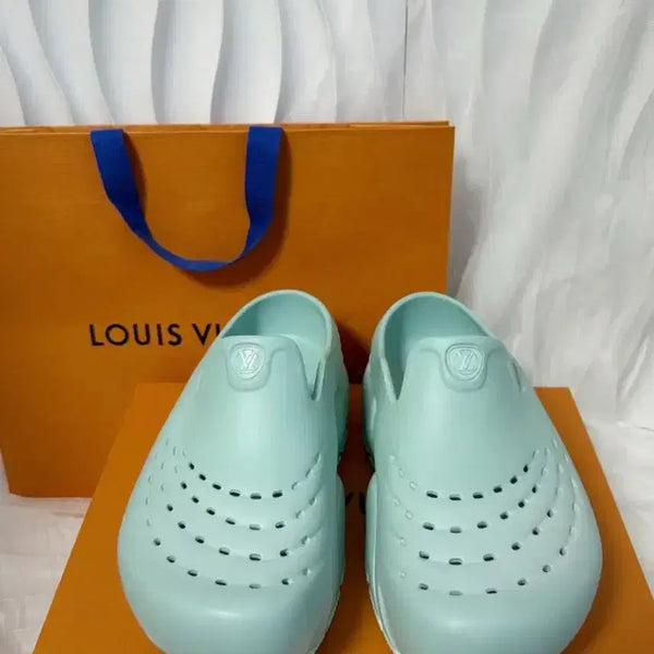 [BUNJANG] Louis Vuitton LV Shark Clogs Tiffany Mint Men's Size 7 / LOUIS VUITTON 루이비통 LV 샤크 클로그