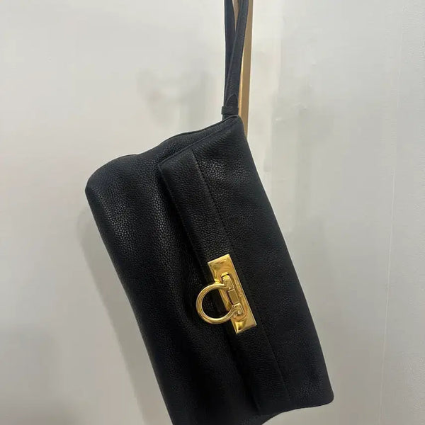 [BUNJANG] Salvatore Ferragamo Leather Clutch Bag 30cm / 정품 페라가모 클러치 가방 가로30