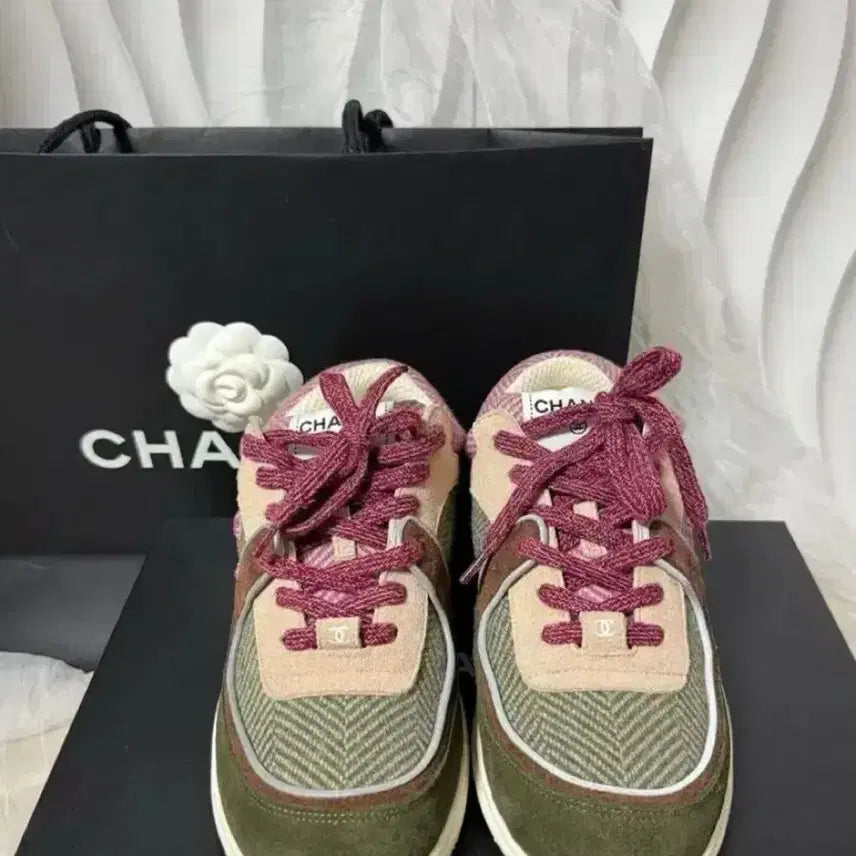 [BUNJANG] Chanel Tweed CC Logo Sneakers / CHANEL 샤넬 트위드 스니커즈
