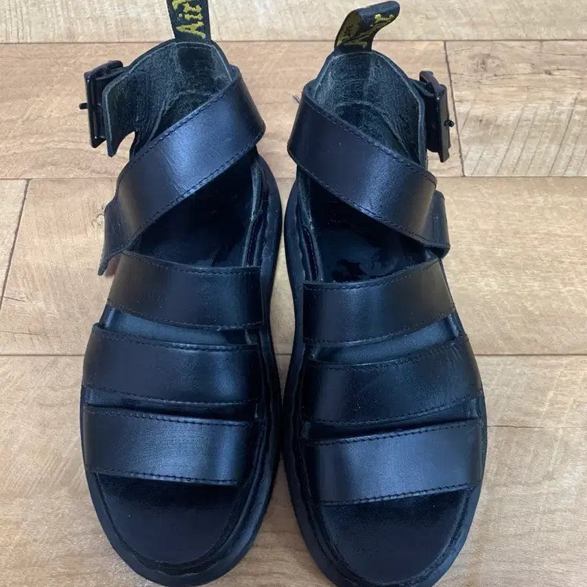 [BUNJANG] Dr. Martens Clarissa Black Leather Gladiator Sandals / 닥터마틴 클라리사 샌들