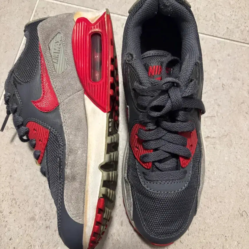 [BUNJANG] Nike Air Max 90 Gray/Red Sneakers / 나이키 에어맥스 90 회색/빨강 운동화 230