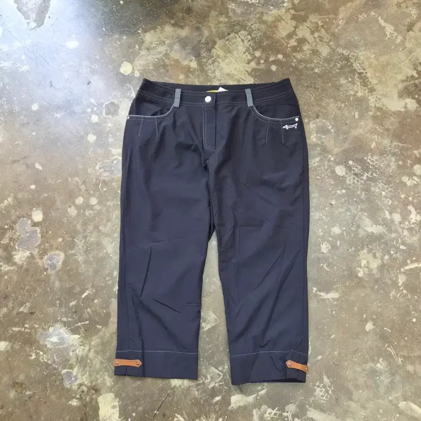 [BUNJANG] Louis Castel Women's Golf 7-Part Pants Black Size 67 / 67) 루이까스텔 골프 7부바지 반바지 여성 골프웨어 골프의류