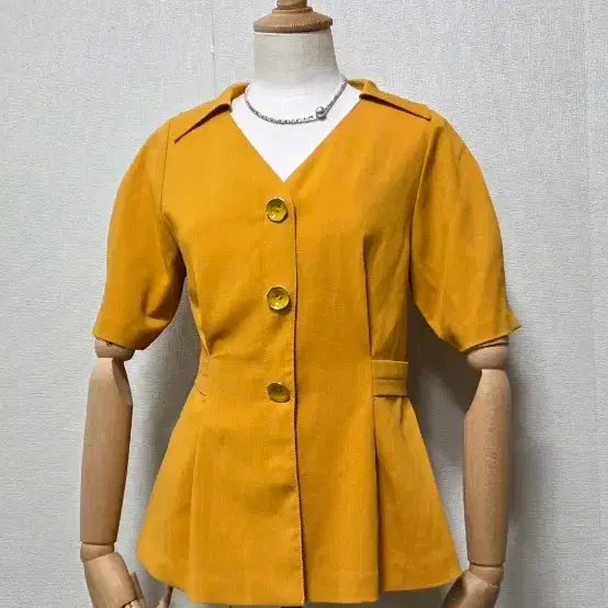 [BUNJANG] Jigott Yellow V-neck Button Jacket / 지고트 자켓