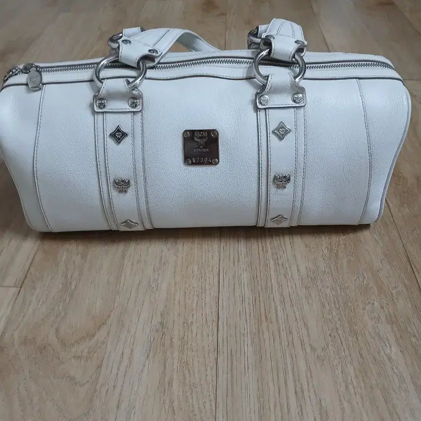 [BUNJANG] MCM White Boston Bag Tote Bag / MCM 정품 화이트 보스턴백 토트백 가방 성주택있음