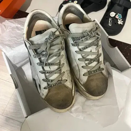[BUNJANG] Golden Goose Genuine Sneakers / (매장정품)(정가58.5)(상태S) 골든구스 230