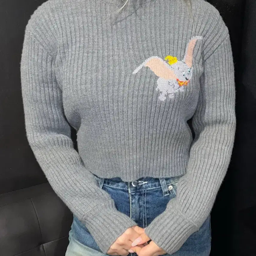 [BUNJANG] ZARA Dumbo Embroidery Cropped Knit Grey / ZARA 덤보 자수 니트 회색 크롭