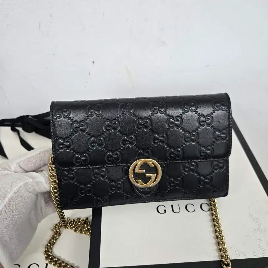 [BUNJANG] Gucci Signature Interlocking Crossbody Bag / [보증서 정품] 구찌 시그니처 인터로킹 크로스백
