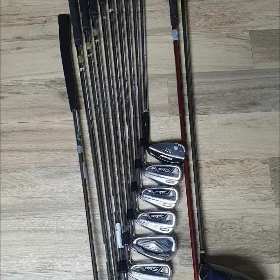 [BUNJANG] Titleist AP2 Irons, Cleveland RTX 588 Wedges, GV Tour Driver, Scotty Cameron Putter & Golf Bag Set / 타이틀리스트 아이언AP2/클리브랜드웨지/클리브랜드유틸리티/GV투어드라이버