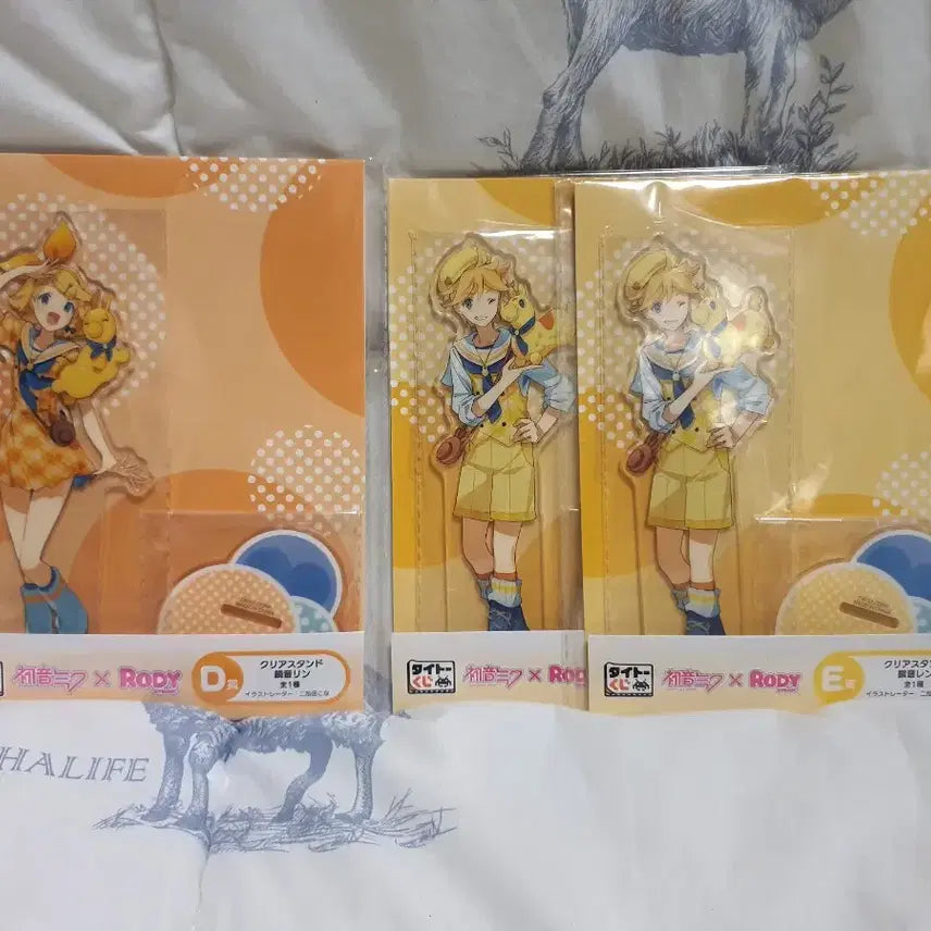 [BUNJANG] Hatsune Miku x Rody Acrylic Stand D & E Set / 일괄)하츠네 미쿠 x RODY 로디 쿠지 D상+E상 린 렌 아크릴스탠드