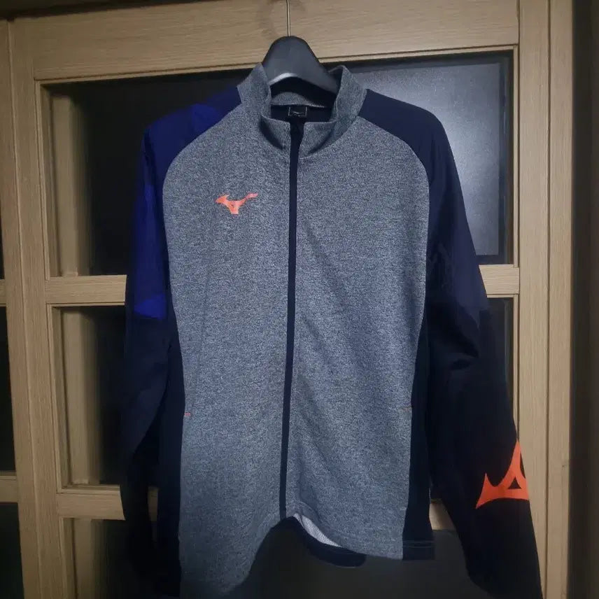 [BUNJANG] Mizuno Grey/Navy Zip-Up Jacket (Size S) / 미즈노 회색/네이비 집업 자켓 s