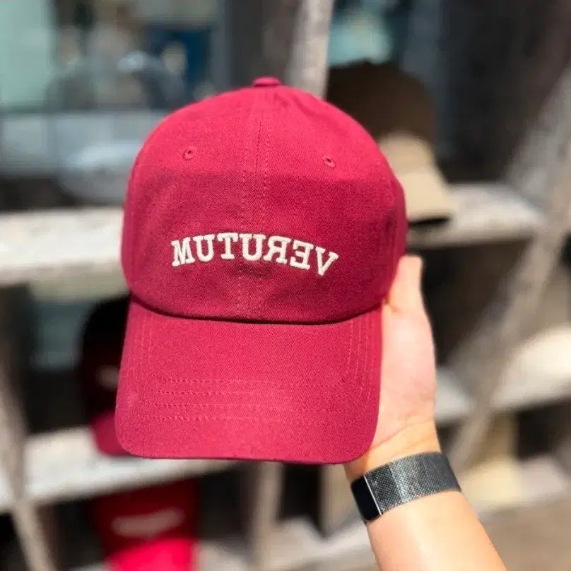 [BUNJANG] Vertu Signature Unisex Baseball Cap with Socks / # (정품) 베루툼 연예인 공용 볼캡 + 베루툼 양말