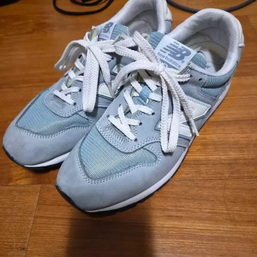[BUNJANG] New Balance 996 Sneakers (Size 240) / 뉴발란스 996 240