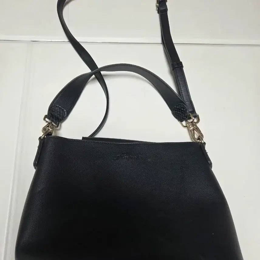 [BUNJANG] Black Leather Shoulder Bag / 블랙 레더 숄더백