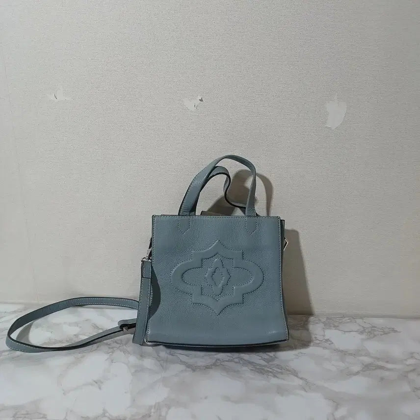 [BUNJANG] Oryani Sky Blue Square Crossbody Bag (26E94) / 오야니 여성 사각 하늘색 크로스백 (26E94)