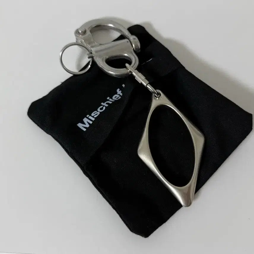 [BUNJANG] Mischief Rhombus Keyring Silver / 미스치프 롬버스 키링 실버