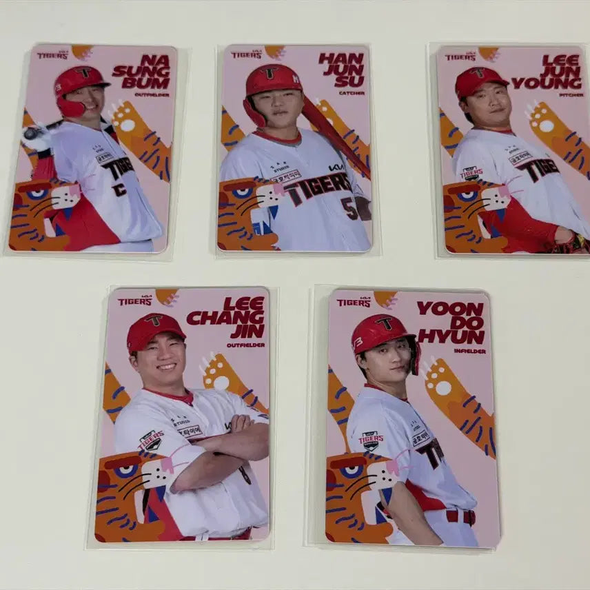 [BUNJANG] Kia Tigers Lucky Draw Bundle Set Photocards: Na Sung-bum, Han Jun-su, Yoon Do-hyeon / 일괄) 기아타이거즈 럭키드로우 럭드 포카 나성범 한준수 윤도현