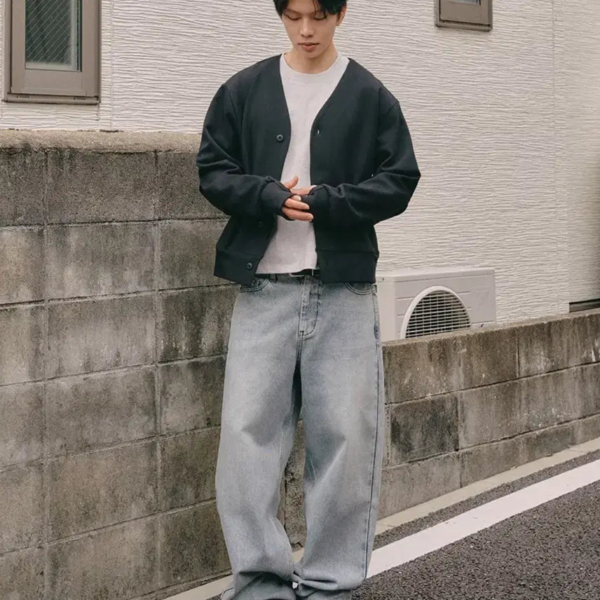 [BUNJANG] ZER0 New Chi Back Washed Over Curved Denim Pants - Gracie Blue / [제로] 신치 백 워시드 오버 커브드 데님 팬츠 [그레이시 블루]