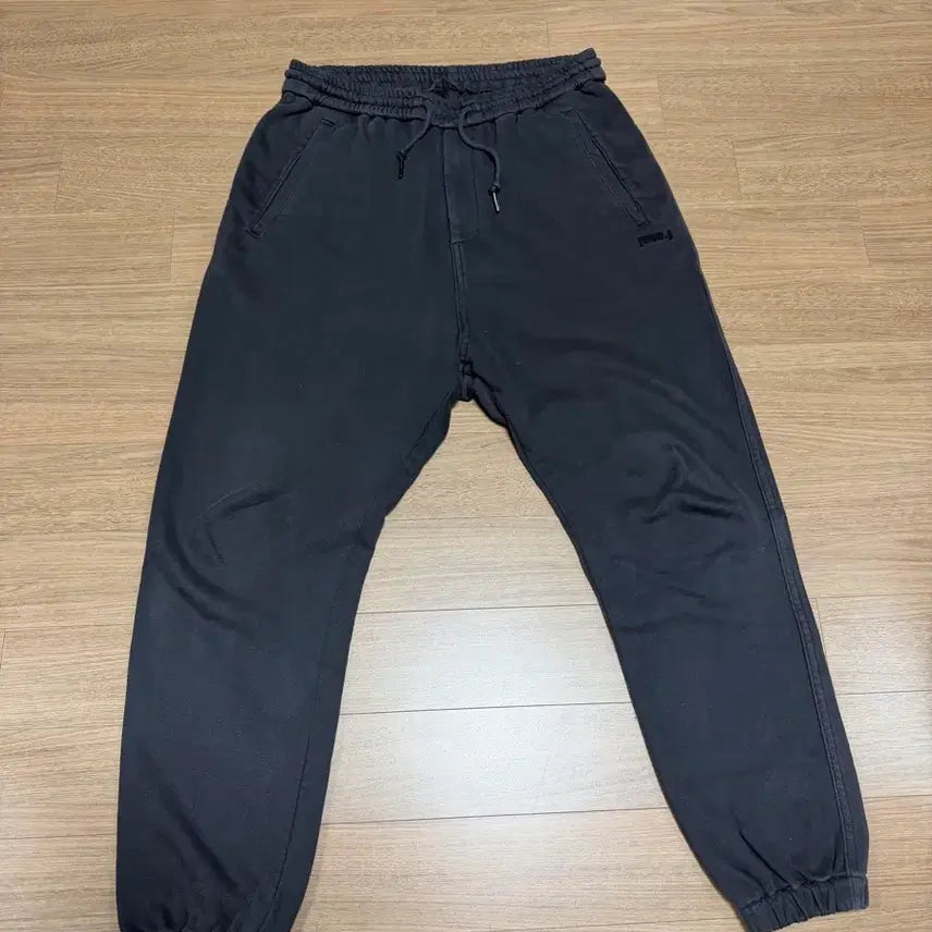 [BUNJANG] Juun.J Grey Jogger Sweatpants (Size 46) / [46] 준지 그레이 조거 스웻 팬츠