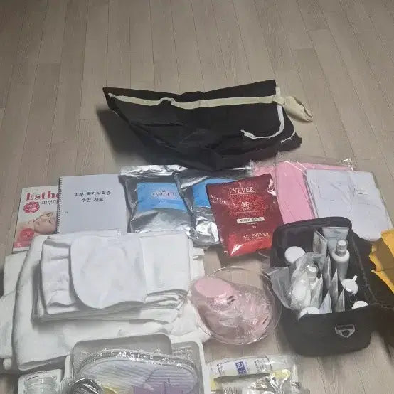 [BUNJANG] Professional Beauty Salon Kit - Unsealed Cosmetics Set / 피부미용실기재료