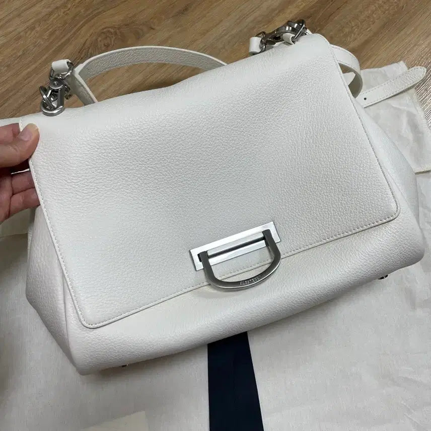 [BUNJANG] Elbattegeb Veldi Flap Bag / 엘바테게브 벨디 플랩백