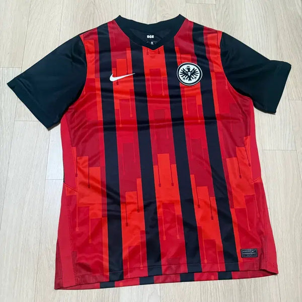 [BUNJANG] Eintracht Frankfurt 20-21 Nike Home Replica Jersey / 20-21 나이키 프랑크푸르트 홈 레플리카
