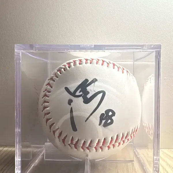 [BUNJANG] Doosan Bears Ichiro Autographed Baseball / 두산 베어스 이치로 싸인볼
