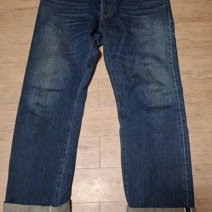 [BUNJANG] Outstanding Early Model Japanese Fabric Denim Jeans (Size 32) / 아웃스탠딩 초창기 32사이즈