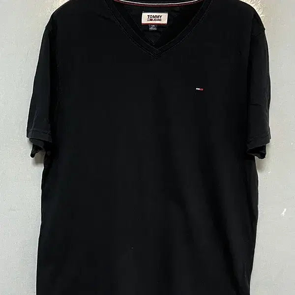 [BUNJANG] Tommy Jeans Men's Mini Logo V-Neck Short Sleeve T-Shirt Black L / 타미진스 남자 미니로고 브이넥 반팔 티셔츠 블랙 시원한 베이직 L 100