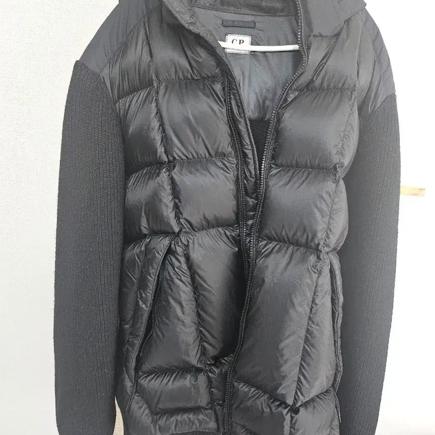 [BUNJANG] CP Company DD Shell Padded Knit Hoodie Black / CP 컴퍼니 디디쉘 패딩 니트 후드 블랙