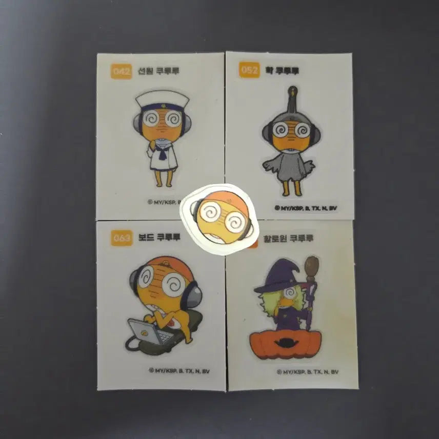 [BUNJANG] Keroro Set Sailor Kururu Student Board Halloween Stickers / [4장 일괄] 케로로 띠부씰 쿠루루 선원 학 보드 할로윈 스티커