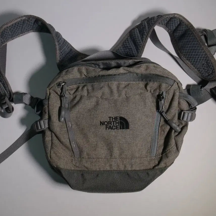 [BUNJANG] The North Face 3-Way Backpack Crossbody Bag / 노스페이스 쓰리웨이 백팩 크로스백 등산가방
