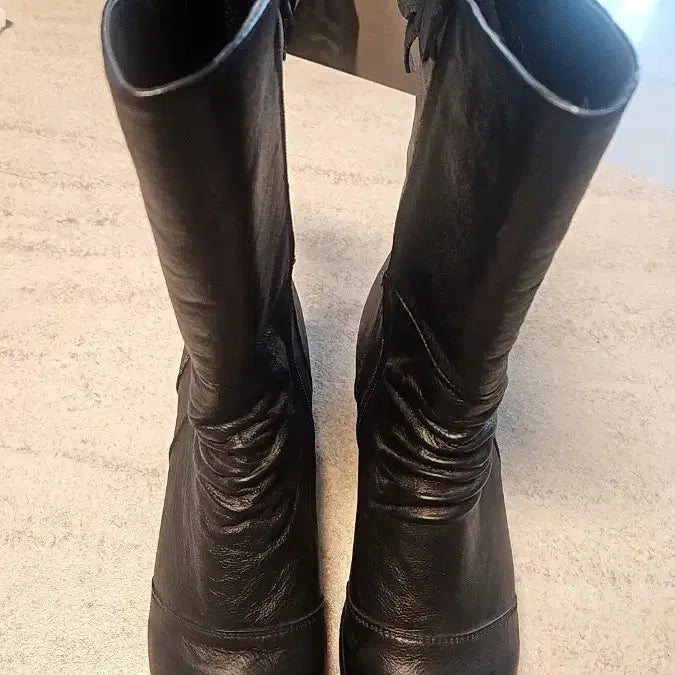 [BUNJANG] Black Mid-Calf Boots / (미사용) 블랙 반부츠