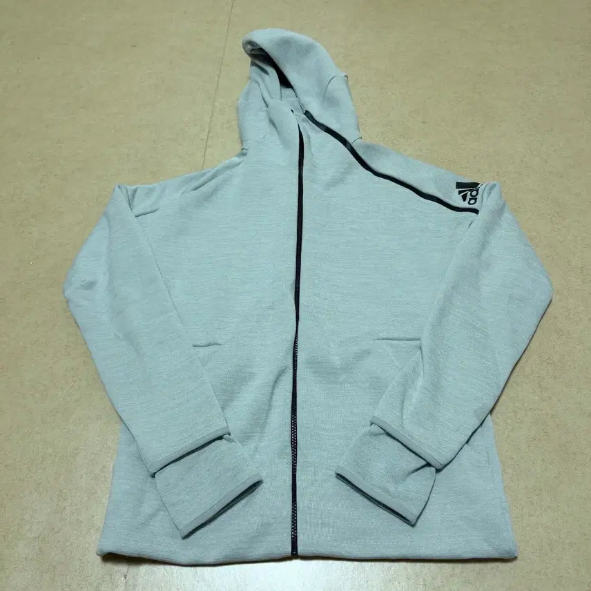 [BUNJANG] Adidas Authentic Windbreaker Hoodie Jacket Size 95-100 / 아디다스 정품 95ㅡ100사이즈 바람막이 후드자켓!
