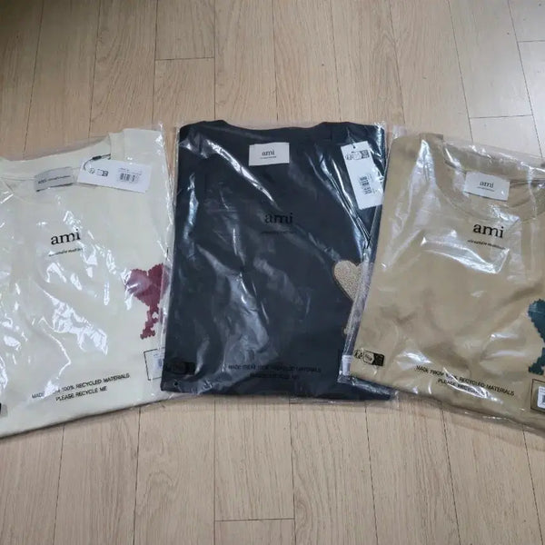 [BUNJANG] AMI Big Logo T-Shirt (Embroidery) / 아미 반팔 빅로고(자수)