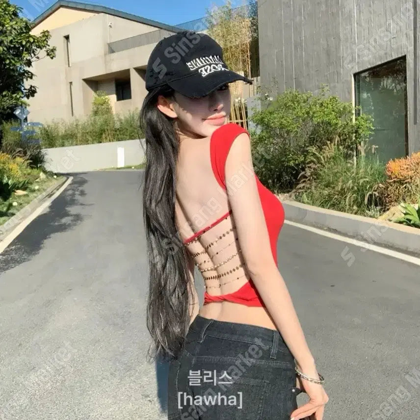 [BUNJANG] Festival Backless Cut-out Cropped T-Shirt - Red / 페스티벌 백리스 트임 크롭 티셔츠