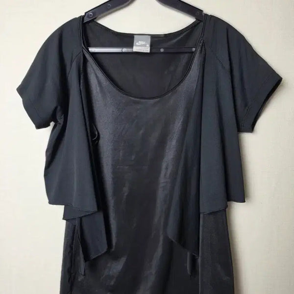 [BUNJANG] Nike Layered Black Short Sleeve T-Shirt (S) / (S) 나이키 블랙 레이어드 여성반팔 티셔츠