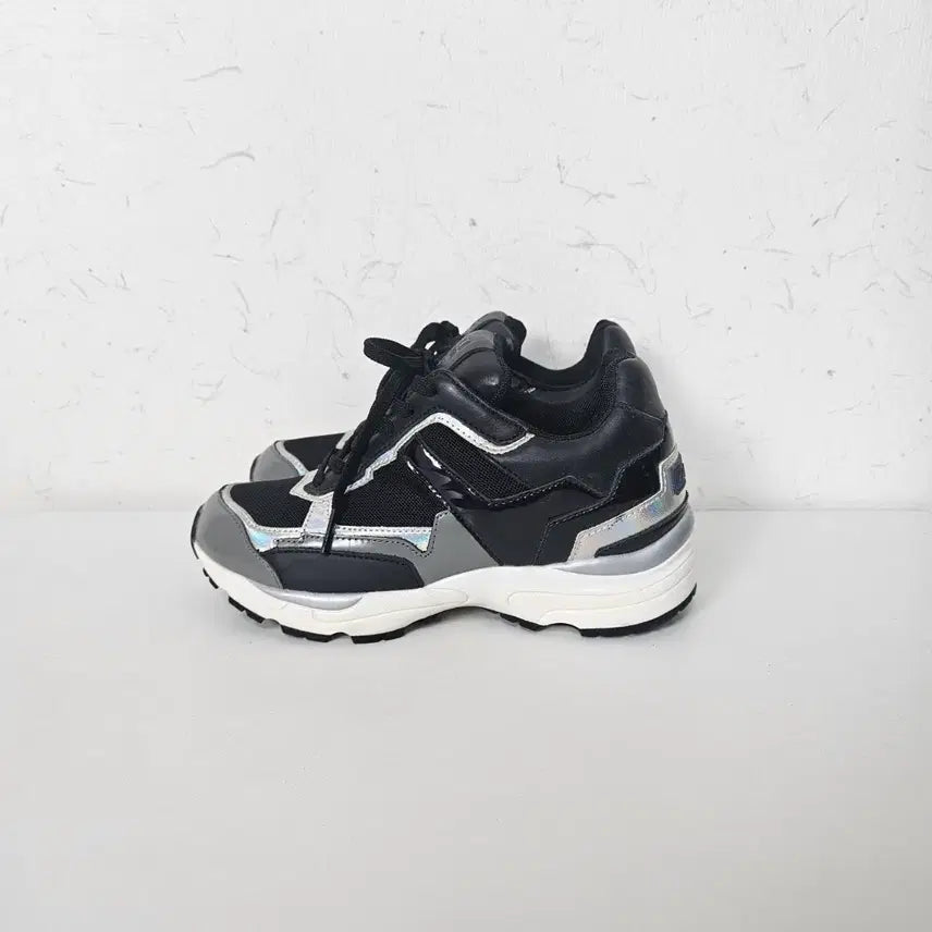 [BUNJANG] SUECOMMA BONNIE Heaven Sneakers / 슈콤마보니 헤븐 운동화 225