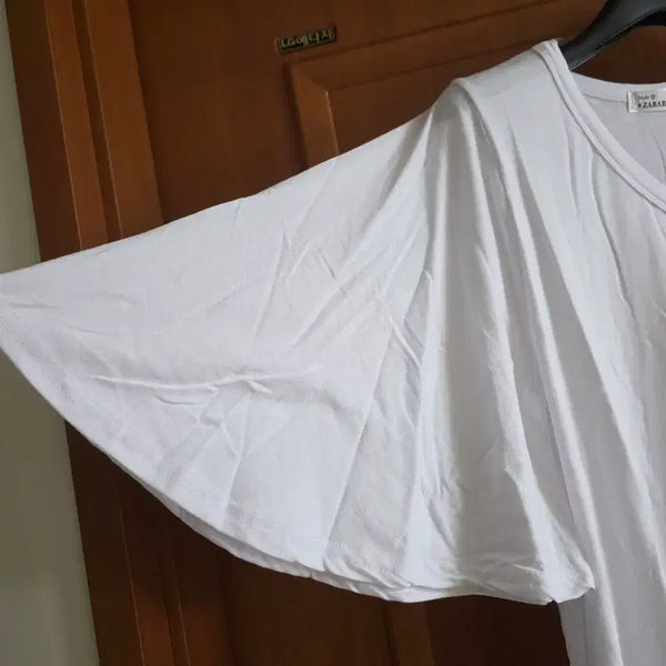 [BUNJANG] Women's V-Neck Flowy T-Shirt - White / (새상품) 국내제작..내수..여신 소매 브이넥 찰랑 티셔츠..화이트