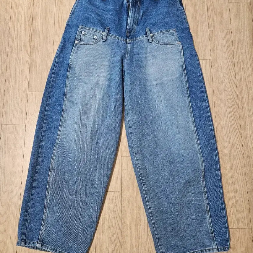 [BUNJANG] EAEI Double Oversized Wide Denim Medium Indigo / [m] 이에이 더블 오버사이즈 와이드 데님 미디엄 인디고