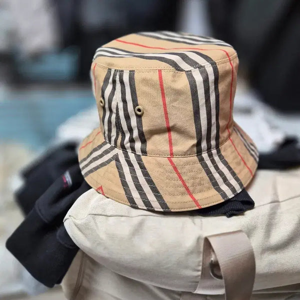 [BUNJANG] Burberry Check Bucket Hat / 버버리 체크 버킷햇 모자