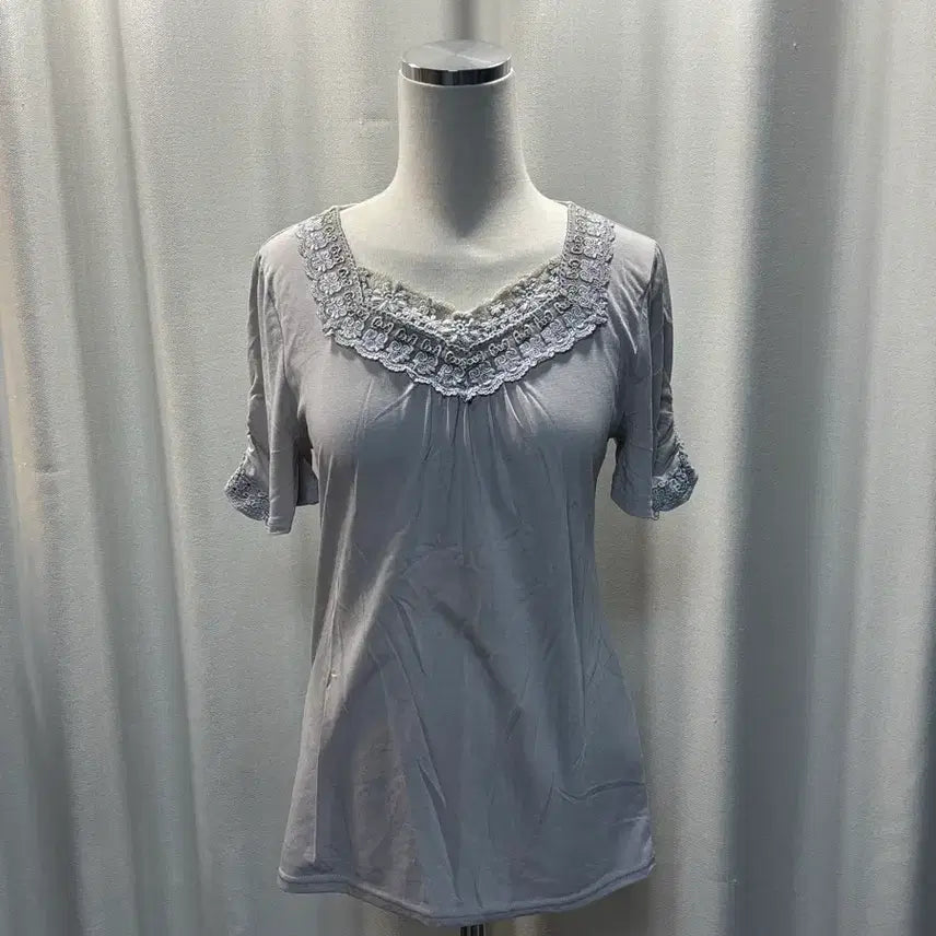 [BUNJANG] AXIS FARM Lace Detail Blouse T-Shirt / 엑시즈팜 티셔츠