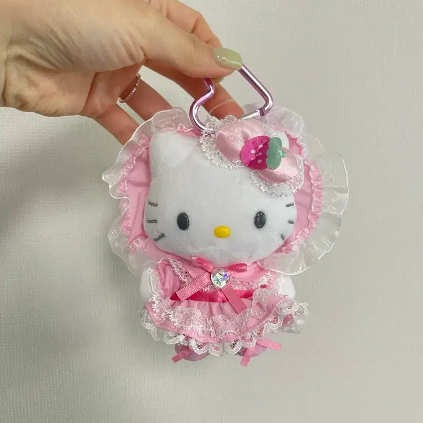 [BUNJANG] Sanrio Hello Kitty Lovely Frill Pink Mascot Plush Keychain / (새상품) 산리오 헬로키티 러블리프릴 핑크 마스코트 인형키링