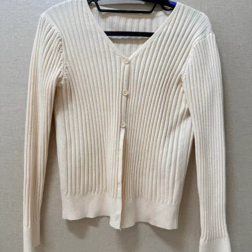 [BUNJANG] Ribbed Knit Cardigan - Ivory / (여성복) 아이보리 골지 니트 가디건