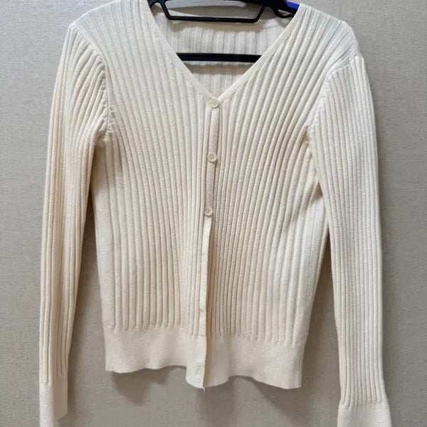 [BUNJANG] Ribbed Knit Cardigan - Ivory / (여성복) 아이보리 골지 니트 가디건