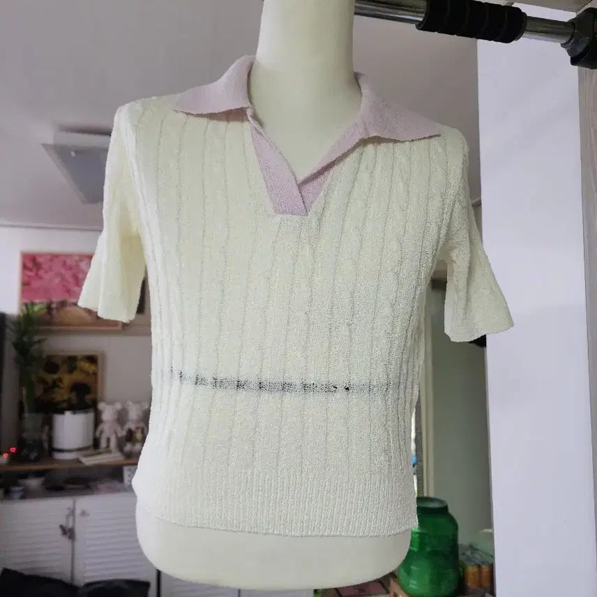 [BUNJANG] Ivory Cable Knit Short-Sleeve Polo Knit Top / 아이보리 꽈배기 카라 반팔 니트